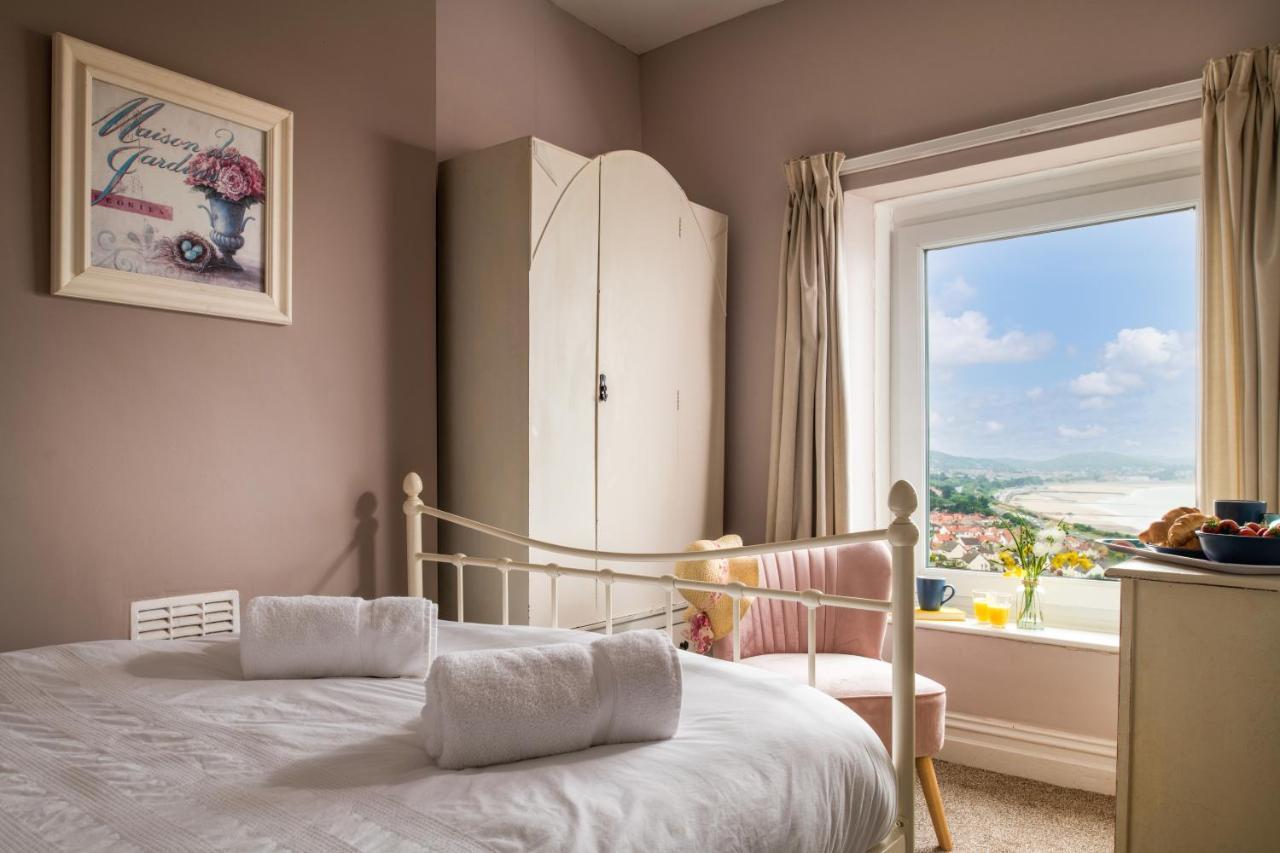 Villa Windy Ridge Terrace With Beautiful Sea Views, North Wales Coast Old Colwyn Exterior foto