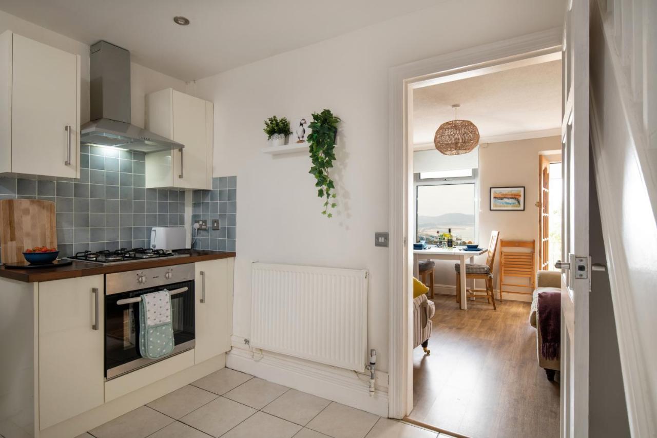 Villa Windy Ridge Terrace With Beautiful Sea Views, North Wales Coast Old Colwyn Exterior foto