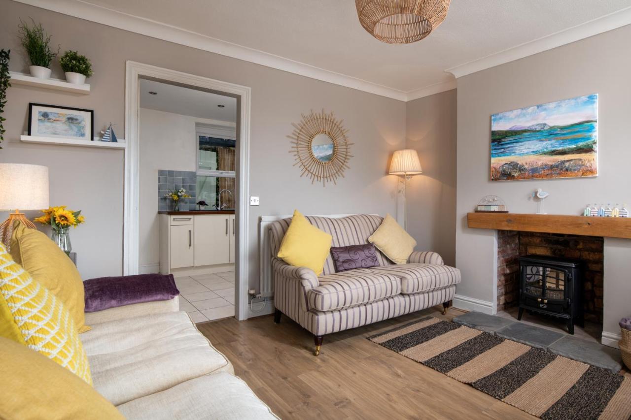 Villa Windy Ridge Terrace With Beautiful Sea Views, North Wales Coast Old Colwyn Exterior foto